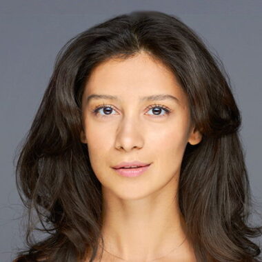 Равшана <b>Куркова</b>