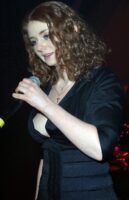 Лена Катина