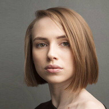 Яна <b>Енжаева</b>