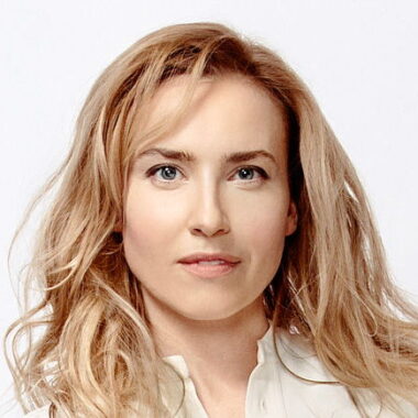 Юлия <b>Александрова</b>