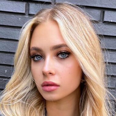 Ульяна <b>Чжан</b>