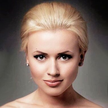 Сара <b>Окс</b>