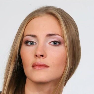 Анна <b>Казючиц</b>