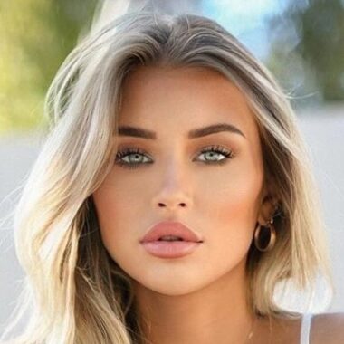 Микайла <b>Демайтер</b>