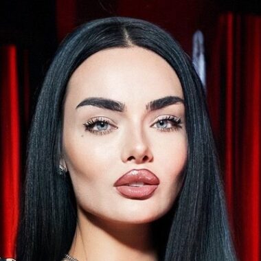 Камила <b>Смогулецкая</b>